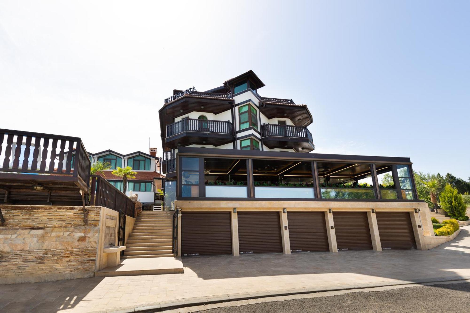 Villa Euphoria Ridovo Bagian luar foto